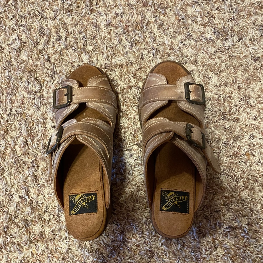 Freebird sandal size 7